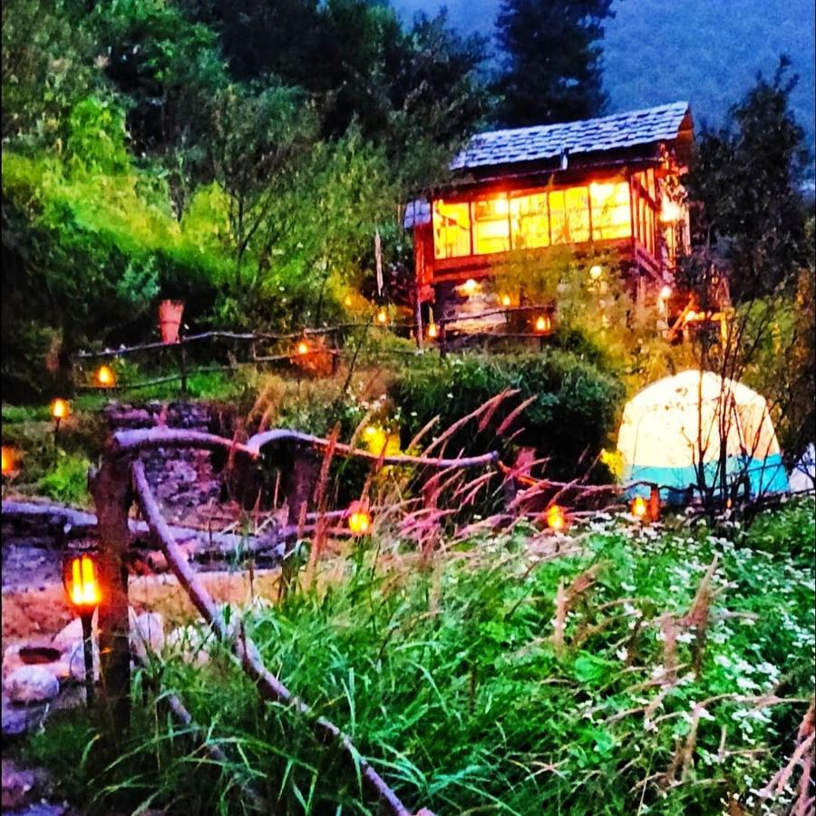 Parvatis Lap Luxury Hostel & Camps Kasol Eksteriør bilde